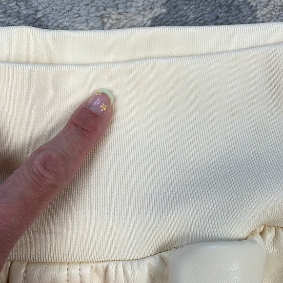 New Cinq a Sept Giles Faux Leather Cargo Jogger Pants Dune Beige Cream Sz M - Picture 15 of 16